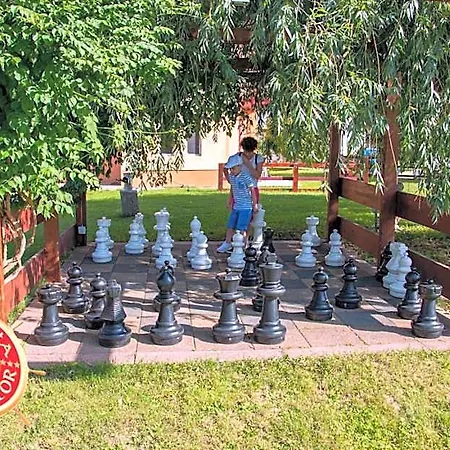 Club De Vacanta Corabia Piratilor - Family Mamaia Nord 3*